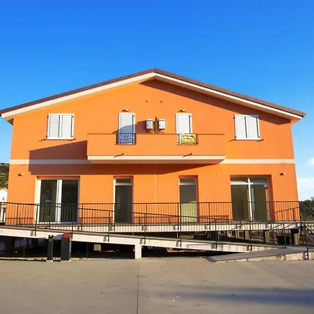 Le Orchidee Guest house Bosa