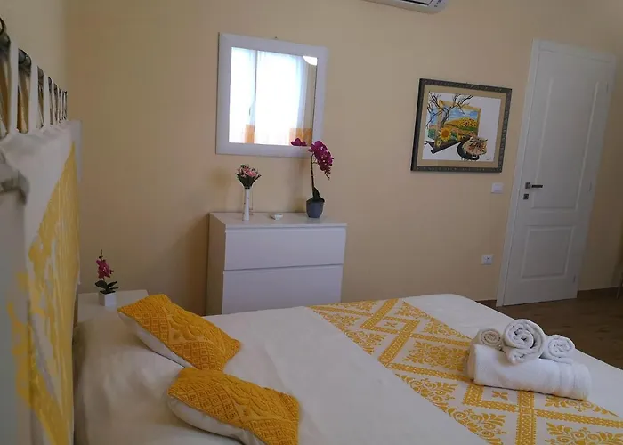 Le Orchidee Guest house Bosa